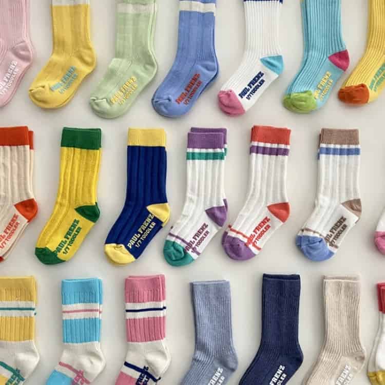 1년 신었는데 내년에 또 신길 수 있는 폴프렌즈 양말🧦